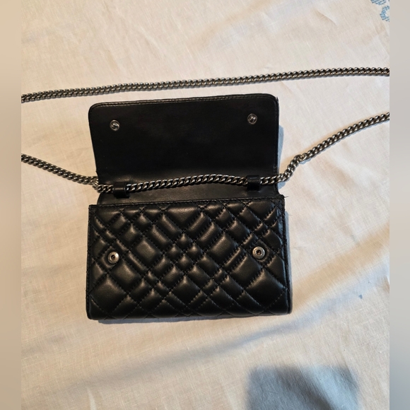Kurt Geiger Brixton Black Quilted
Leather Chain Lock Crossbody - Picture 7 of 16